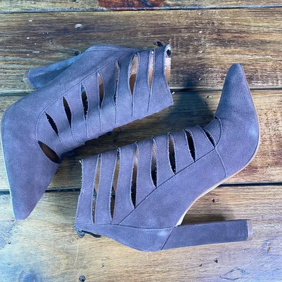 Steve Madden Cardii Suede Bootie Heels - Picture 10 of 11